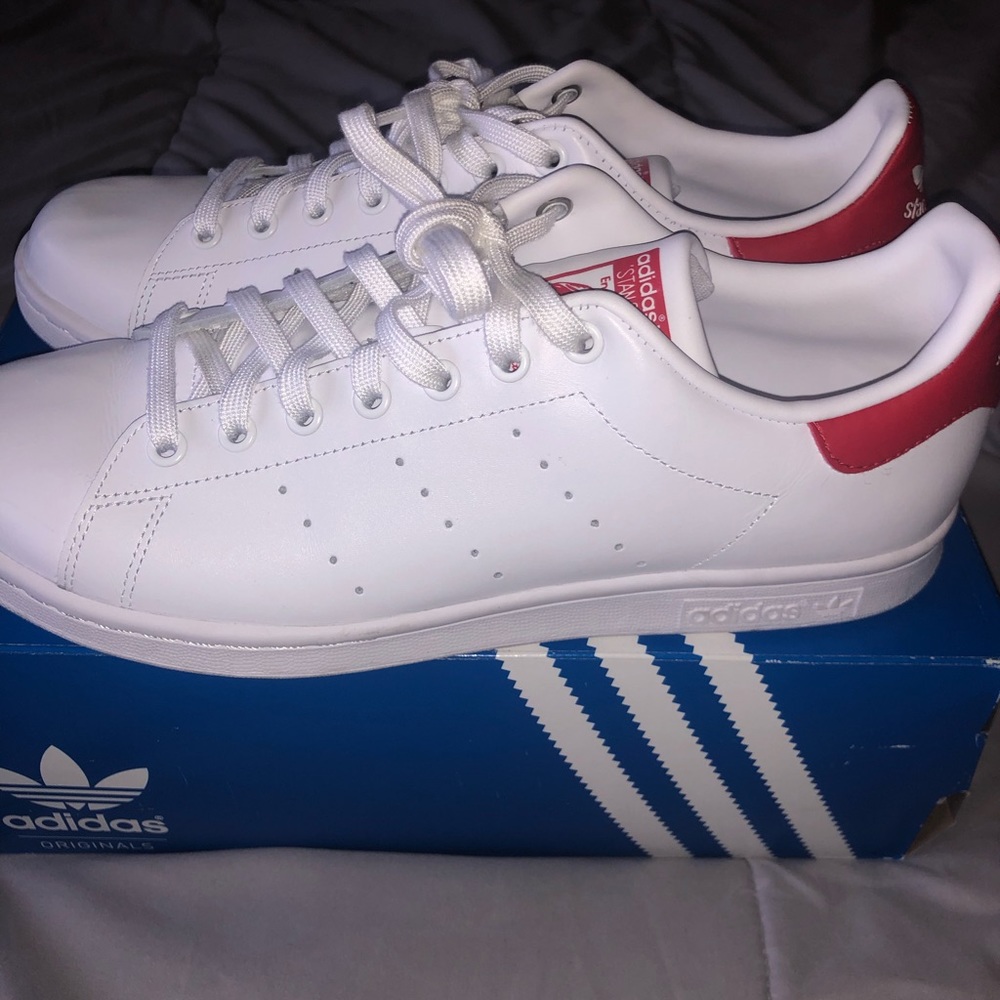 Adidas Stan Smith “Collegiate Red”